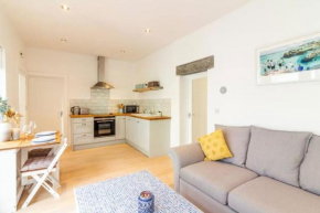 Newly Refurbished Traditional Cottage Blackrock